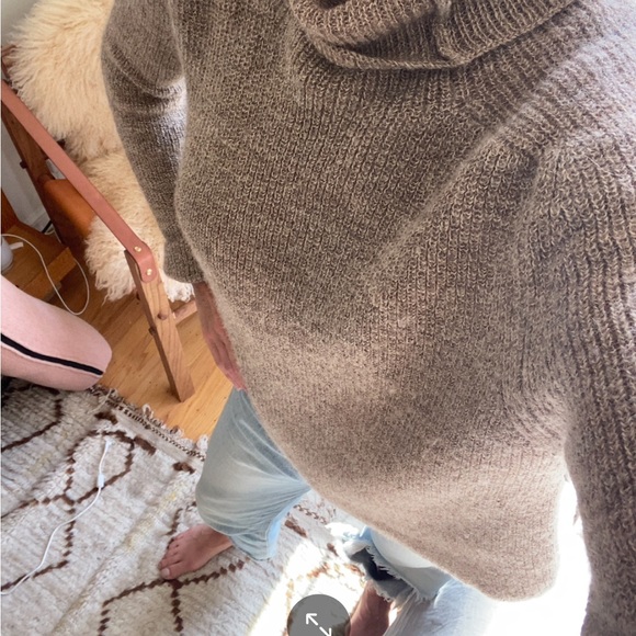 Reformation Alpaca Sweater - Picture 4 of 6